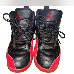 Jordan 12s kids sz 3.5